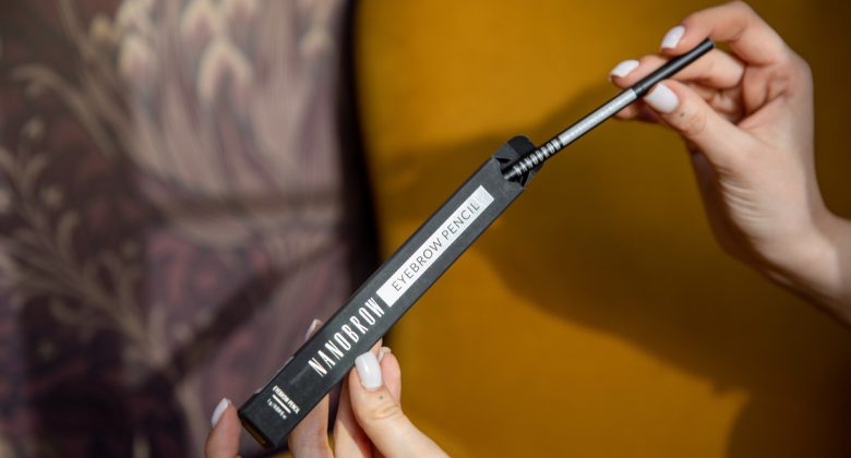 blogger top eyebrow pencil